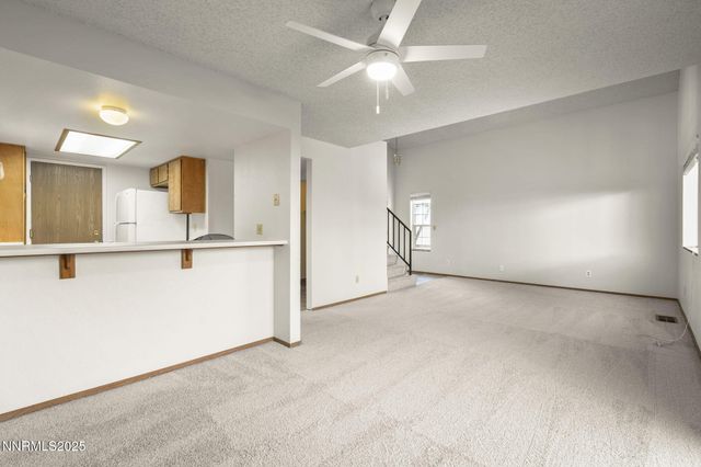 1675 Round Mountain Circle, Sparks, NV 89434