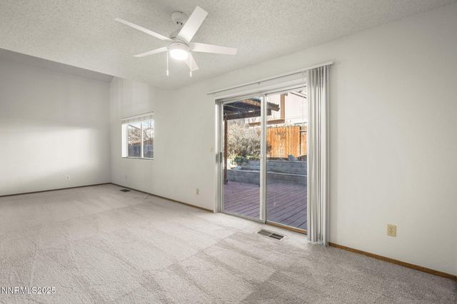 1675 Round Mountain Circle, Sparks, NV 89434