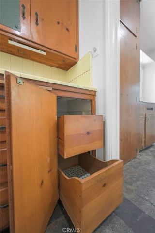 2310 Poinsettia, Santa Ana, CA 92706