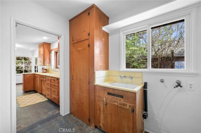 2310 Poinsettia, Santa Ana, CA 92706