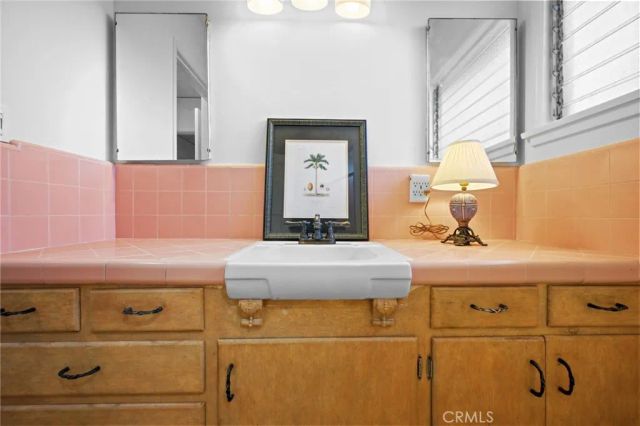 2310 Poinsettia, Santa Ana, CA 92706