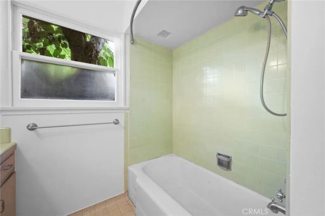 2310 Poinsettia, Santa Ana, CA 92706