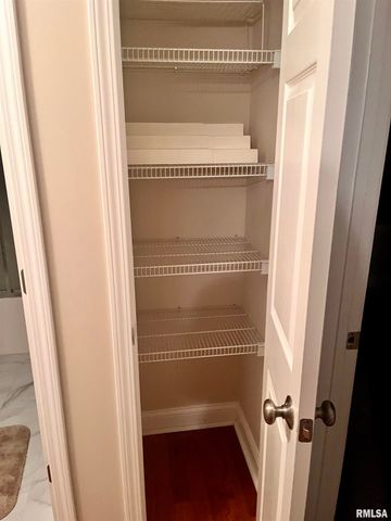 2017 Cory Drive, Springfield, IL 62702