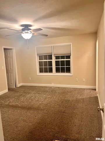 2017 Cory Drive, Springfield, IL 62702