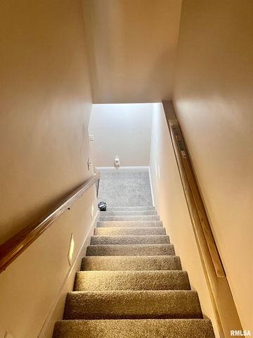 2017 Cory Drive, Springfield, IL 62702