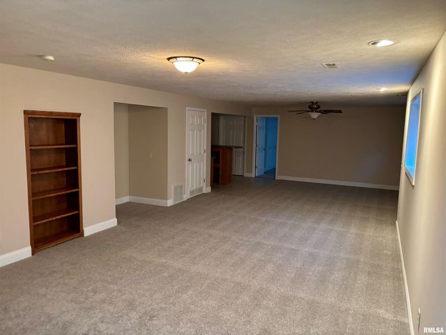 2017 Cory Drive, Springfield, IL 62702