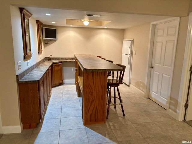 2017 Cory Drive, Springfield, IL 62702