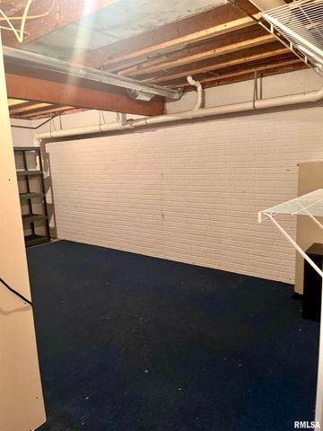 2017 Cory Drive, Springfield, IL 62702