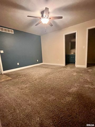 2017 Cory Drive, Springfield, IL 62702