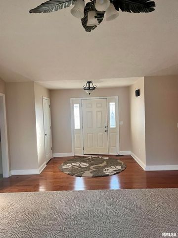 2017 Cory Drive, Springfield, IL 62702