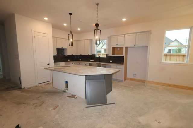 12346 Sweet Gum Drive, Mont Belvieu, TX 77523