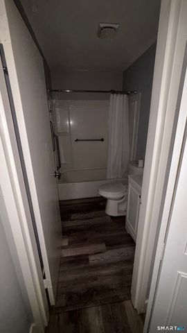 50 Greenhouse Road 33C, Bridgeport, CT 06606