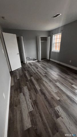 50 Greenhouse Road 33C, Bridgeport, CT 06606