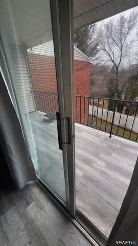 50 Greenhouse Road 33C, Bridgeport, CT 06606