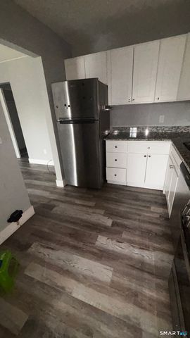 50 Greenhouse Road 33C, Bridgeport, CT 06606