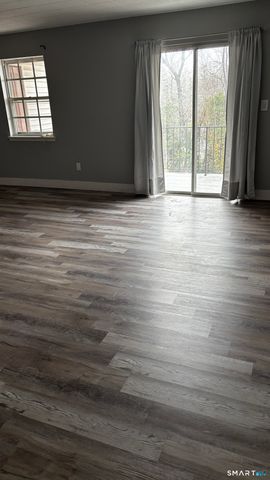 50 Greenhouse Road 33C, Bridgeport, CT 06606