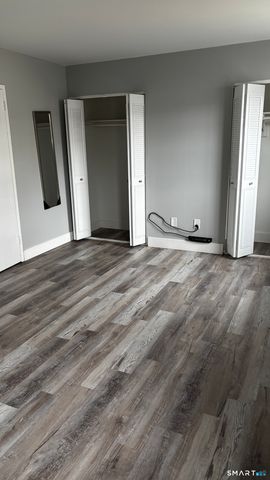 50 Greenhouse Road 33C, Bridgeport, CT 06606