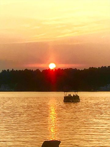 20 Byrne Ave, Westford, MA 01886