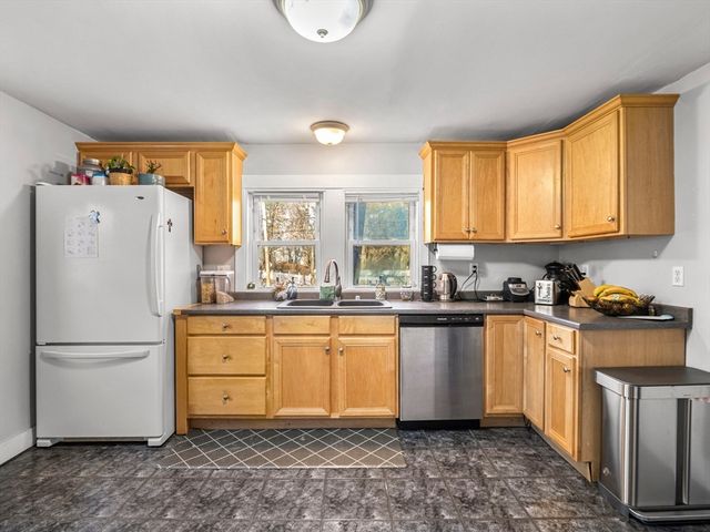 20 Byrne Ave, Westford, MA 01886