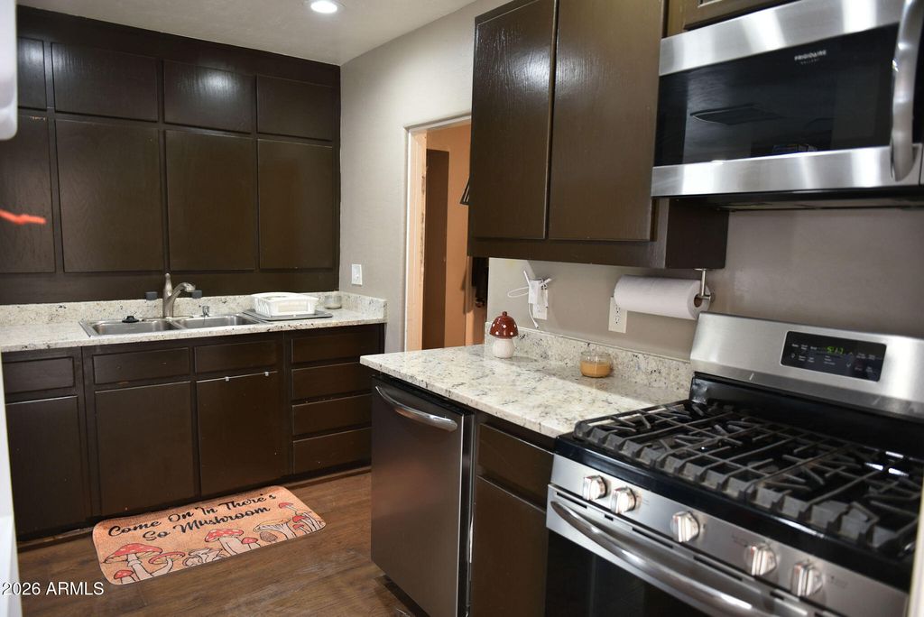 Image 11 of property listing at 1206 S 3rd Avenue, Safford, AZ 85546