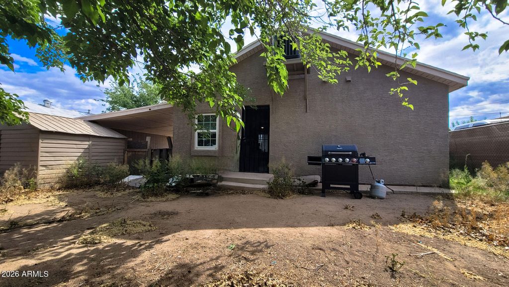Image 16 of property listing at 1206 S 3rd Avenue, Safford, AZ 85546