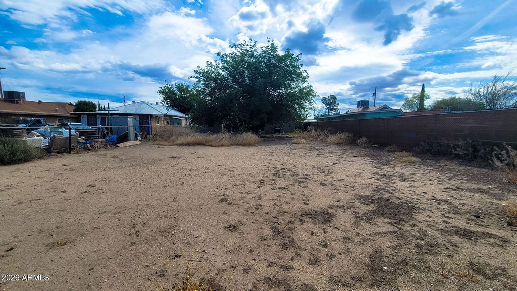Image 17 of property listing at 1206 S 3rd Avenue, Safford, AZ 85546