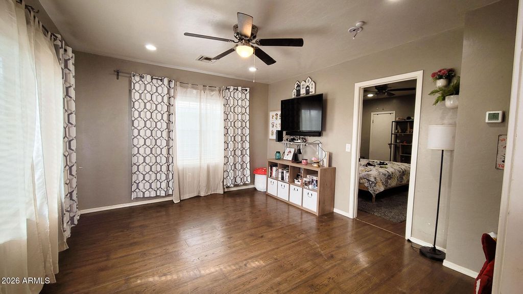 Image 5 of property listing at 1206 S 3rd Avenue, Safford, AZ 85546