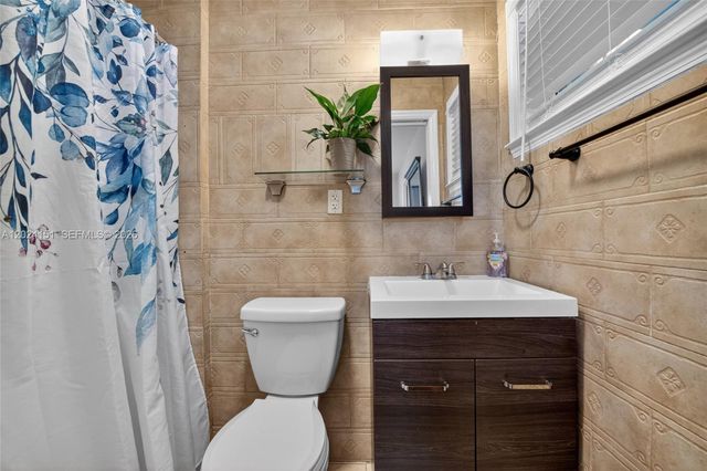4311 SW 24th St, Fort Lauderdale, FL 33317