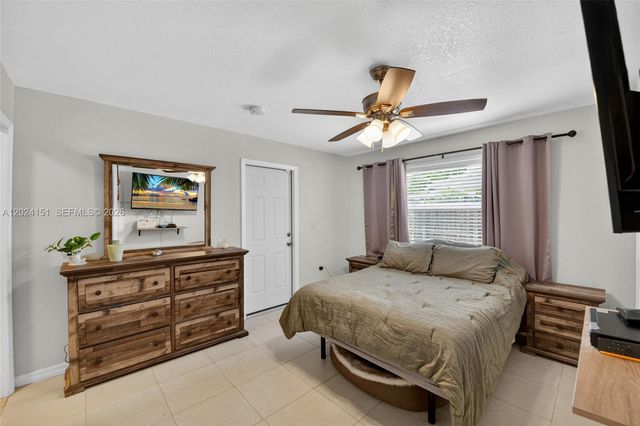 4311 SW 24th St, Fort Lauderdale, FL 33317