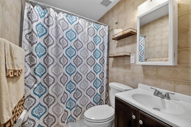 4311 SW 24th St, Fort Lauderdale, FL 33317