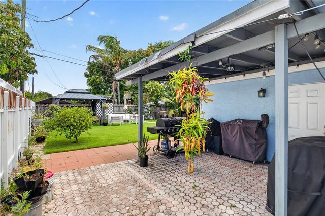 4311 SW 24th St, Fort Lauderdale, FL 33317