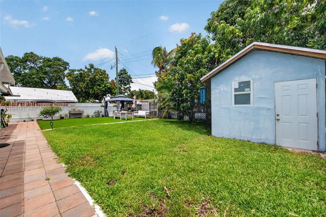 4311 SW 24th St, Fort Lauderdale, FL 33317