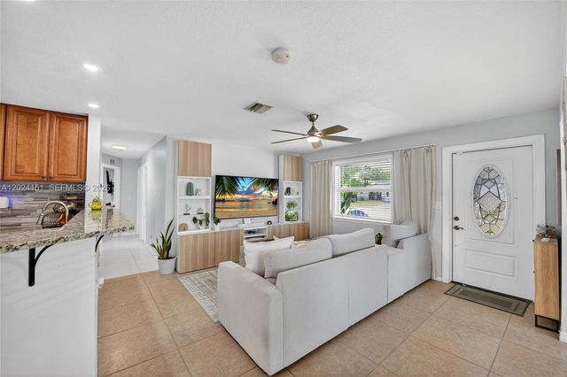 4311 SW 24th St, Fort Lauderdale, FL 33317
