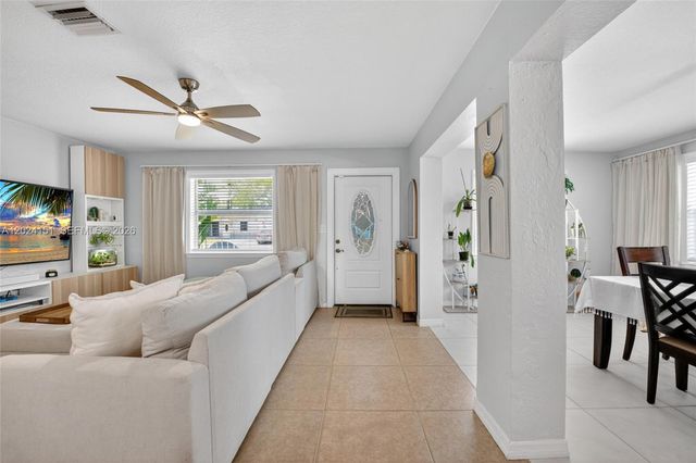 4311 SW 24th St, Fort Lauderdale, FL 33317