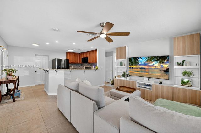 4311 SW 24th St, Fort Lauderdale, FL 33317