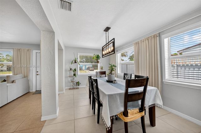 4311 SW 24th St, Fort Lauderdale, FL 33317