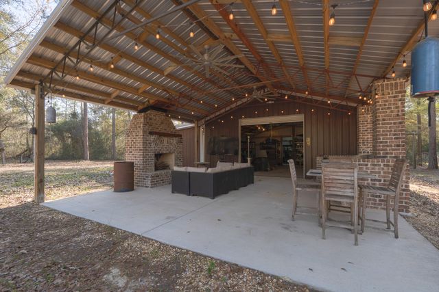 1482 N Planters Drive, Laurel Hill, FL 32567