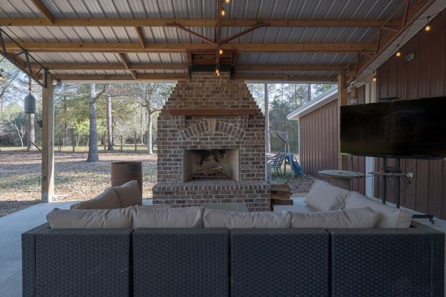 1482 N Planters Drive, Laurel Hill, FL 32567