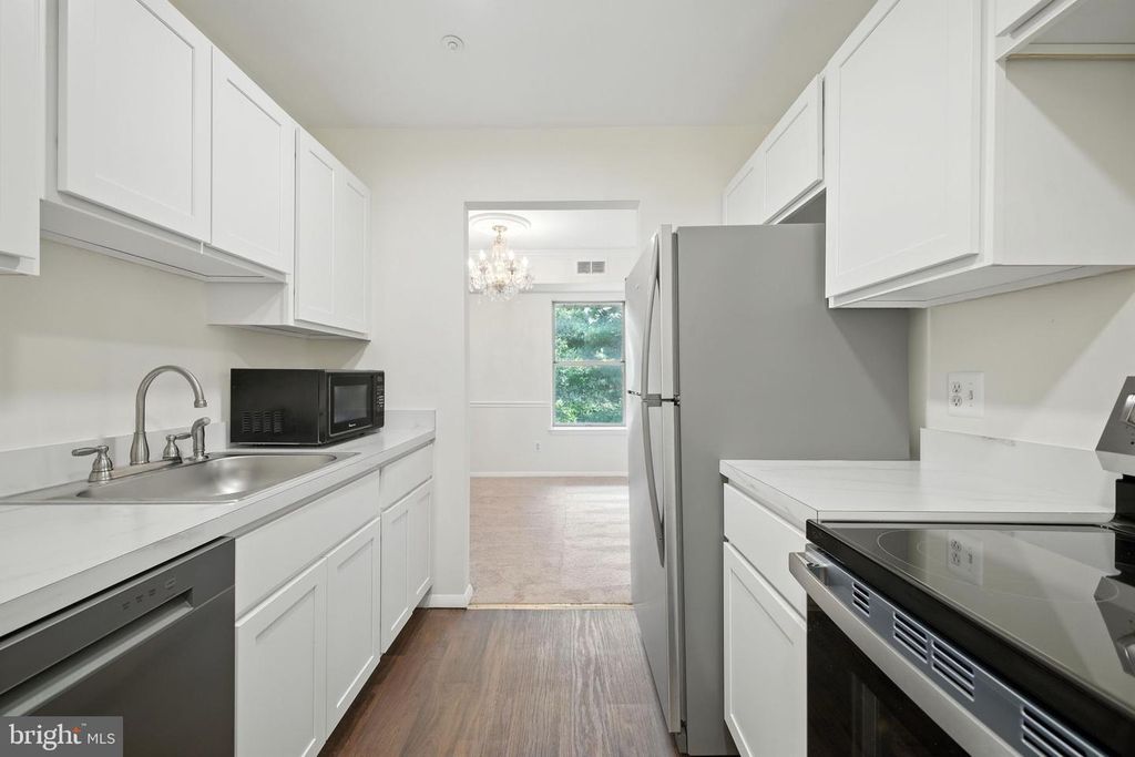 7917 CORIANDER DR #7917-3, Gaithersburg, MD 20879