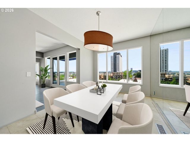 2330 Sw CACTUS Dr, Portland, OR 97205