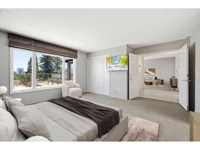 2330 Sw CACTUS Dr, Portland, OR 97205