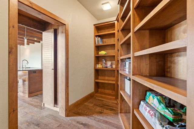 14210 N Wandermere Estates Ln, Spokane, WA 99208