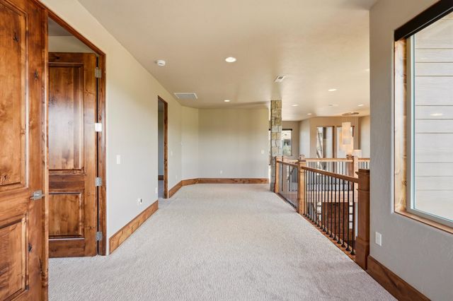 14210 N Wandermere Estates Ln, Spokane, WA 99208