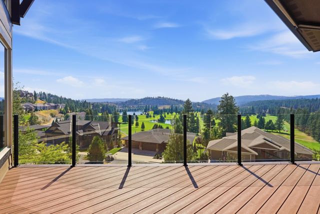 14210 N Wandermere Estates Ln, Spokane, WA 99208