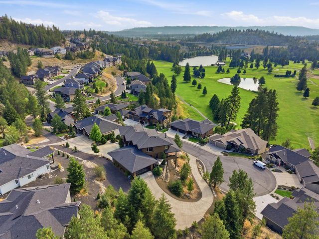 14210 N Wandermere Estates Ln, Spokane, WA 99208