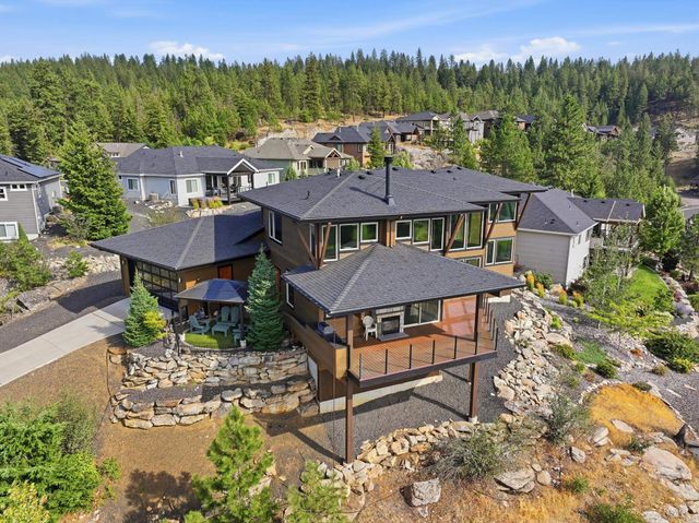 14210 N Wandermere Estates Ln, Spokane, WA 99208