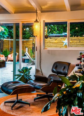 6504 Rhea Avenue, Los Angeles, CA 91335