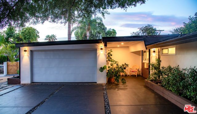6504 Rhea Avenue, Los Angeles, CA 91335