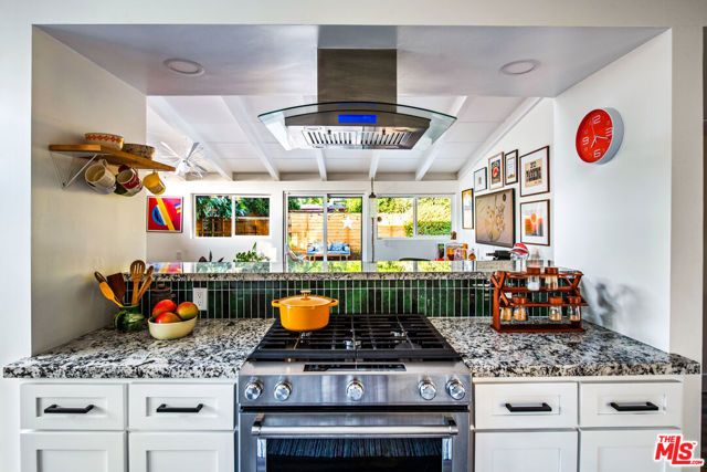 6504 Rhea Avenue, Los Angeles, CA 91335