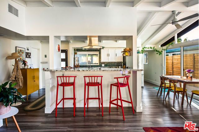 6504 Rhea Avenue, Los Angeles, CA 91335